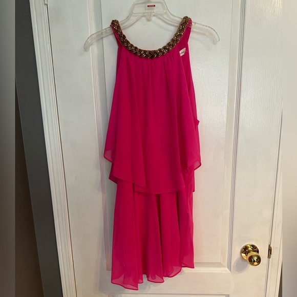Fuschia Pink Dress with gold chain collar - Picture 1 of 6